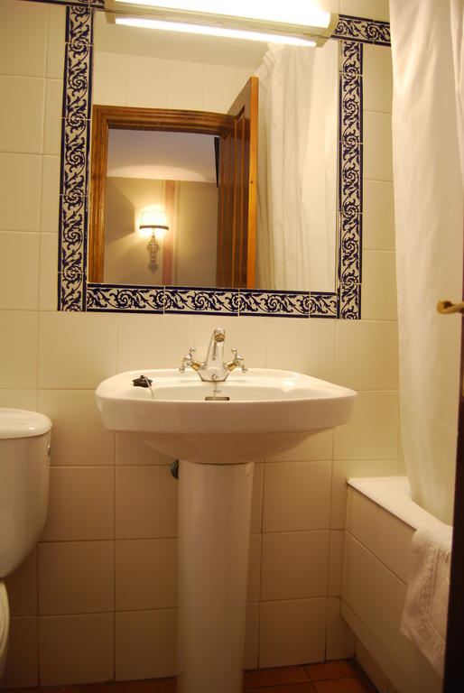 Hotel Casa Frauca Sarvisé Quarto foto